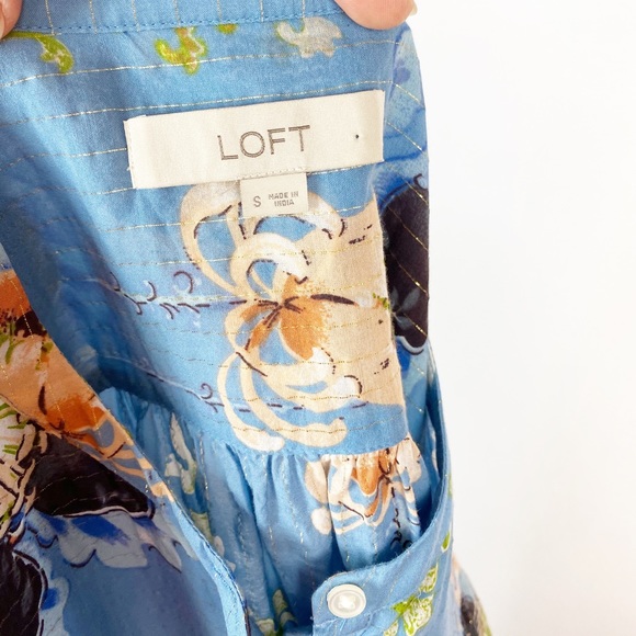 LOFT Blue Floral Gold Pinstripe Pheasant Blouse S - Picture 5 of 6